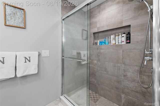 1781 Apple Ridge Court, Rochester Hills, MI 48306