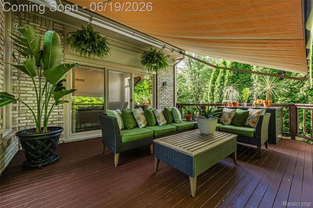 1781 Apple Ridge Court, Rochester Hills, MI 48306