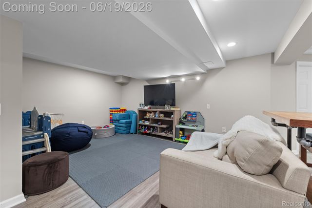1781 Apple Ridge Court, Rochester Hills, MI 48306