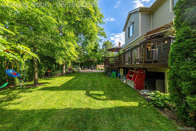 1781 Apple Ridge Court, Rochester Hills, MI 48306