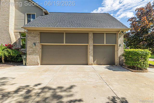 1781 Apple Ridge Court, Rochester Hills, MI 48306