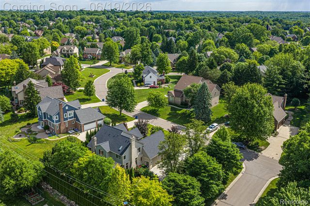 1781 Apple Ridge Court, Rochester Hills, MI 48306
