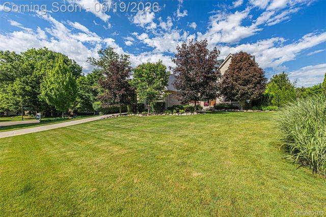 1781 Apple Ridge Court, Rochester Hills, MI 48306