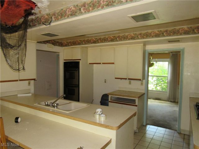 2067 Mount Vernon Boulevard, East Cleveland, OH 44112