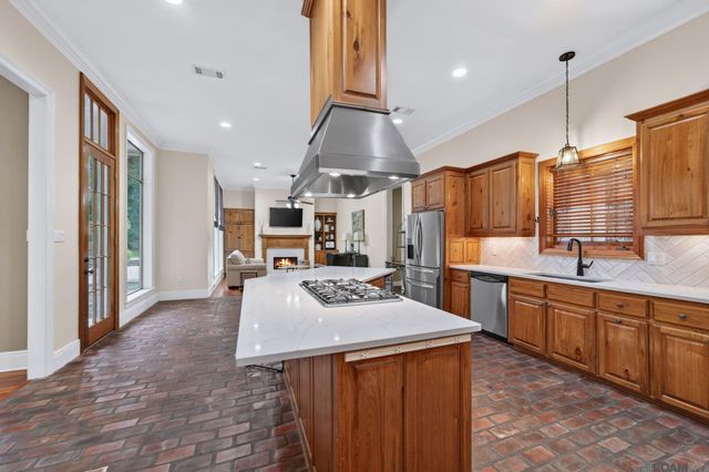 13724 Kimbleton Ave, Baton Rouge, LA 70817