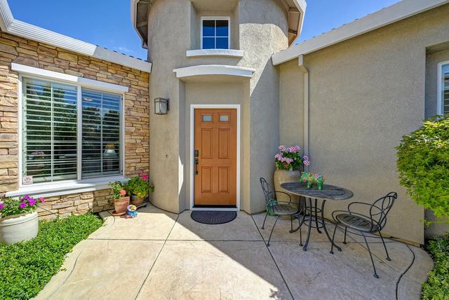 9 Calatabiano Pl, Sacramento, CA 95834