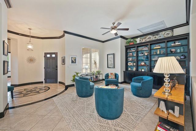 9 Calatabiano Pl, Sacramento, CA 95834