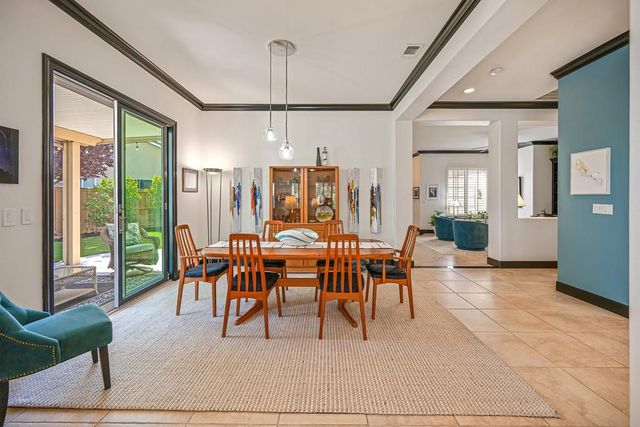 9 Calatabiano Pl, Sacramento, CA 95834