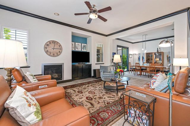 9 Calatabiano Pl, Sacramento, CA 95834