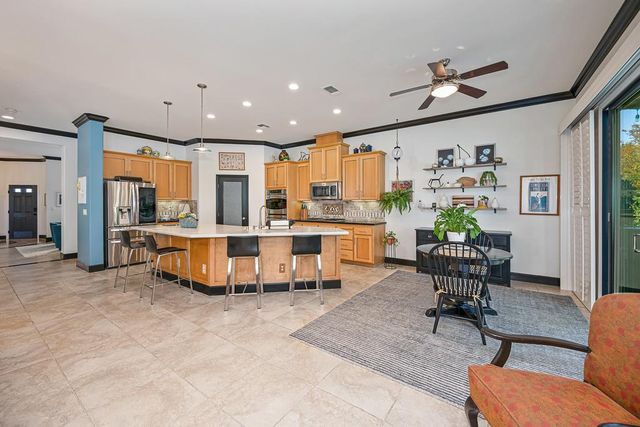 9 Calatabiano Pl, Sacramento, CA 95834
