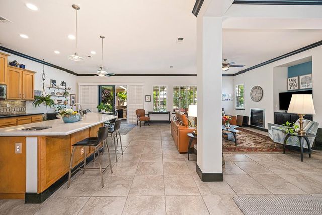 9 Calatabiano Pl, Sacramento, CA 95834