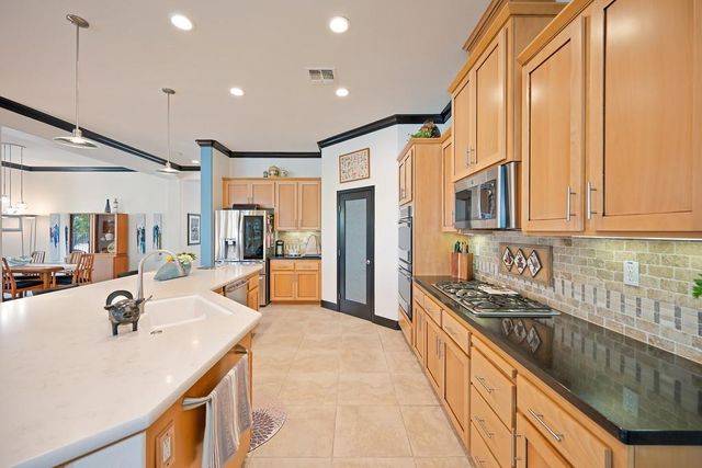 9 Calatabiano Pl, Sacramento, CA 95834