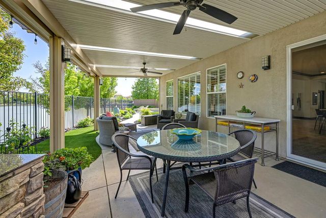 9 Calatabiano Pl, Sacramento, CA 95834