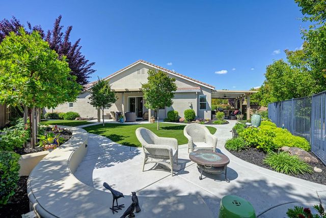 9 Calatabiano Pl, Sacramento, CA 95834