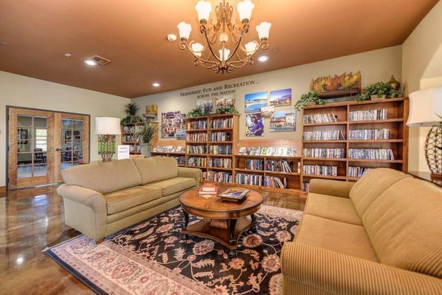 9 Calatabiano Pl, Sacramento, CA 95834