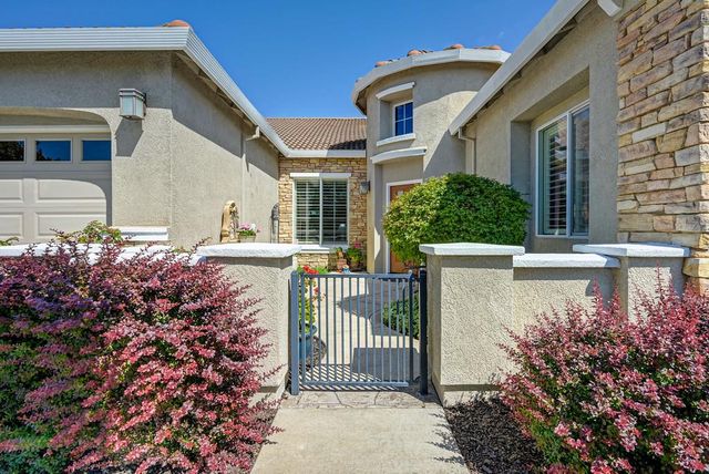 9 Calatabiano Pl, Sacramento, CA 95834