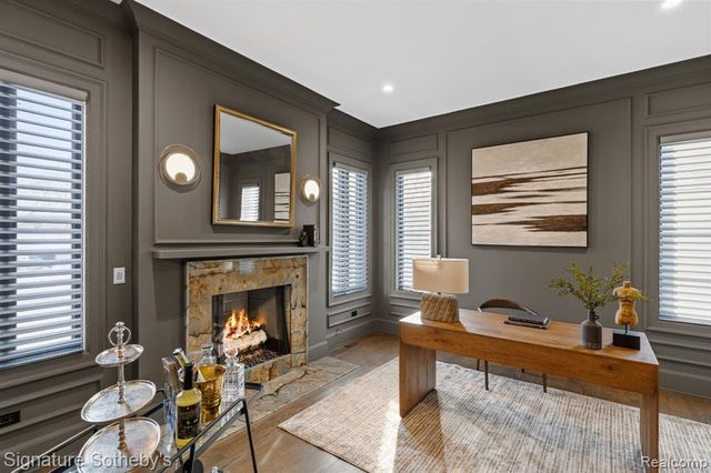 1295 Lakeside Drive, Birmingham, MI 48009