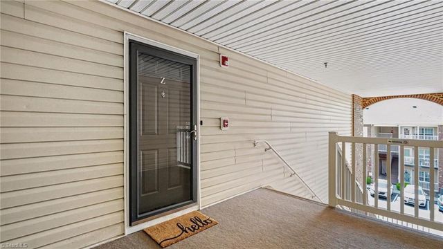 3710 Cotswold Avenue Z, Greensboro, NC 27410