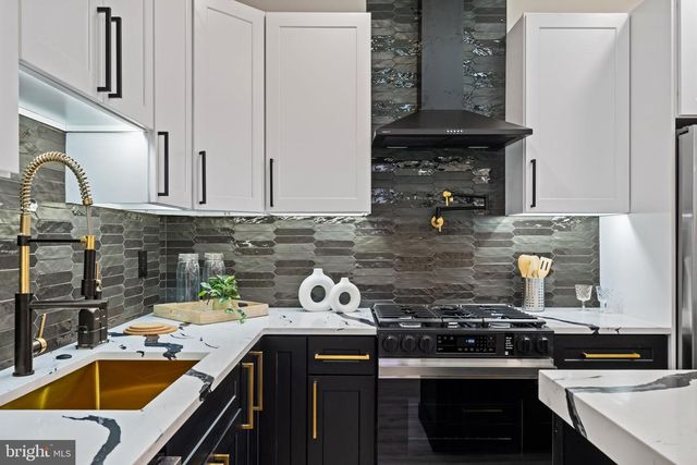 1541 N 28TH ST, Philadelphia, PA 19121