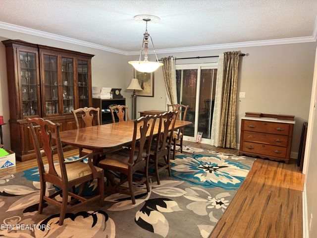 190 Van Stowe Rd, Harriman, TN 37748