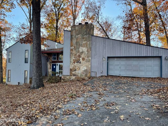 190 Van Stowe Rd, Harriman, TN 37748