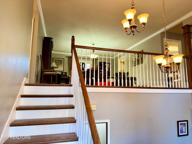 190 Van Stowe Rd, Harriman, TN 37748