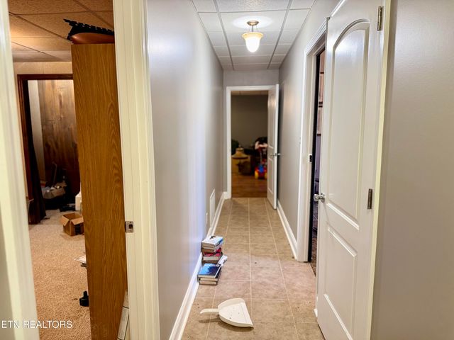 190 Van Stowe Rd, Harriman, TN 37748