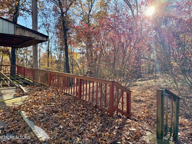 190 Van Stowe Rd, Harriman, TN 37748