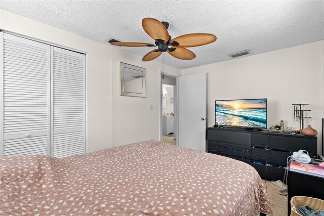 8040 47TH AVENUE N, St Petersburg, FL 33709