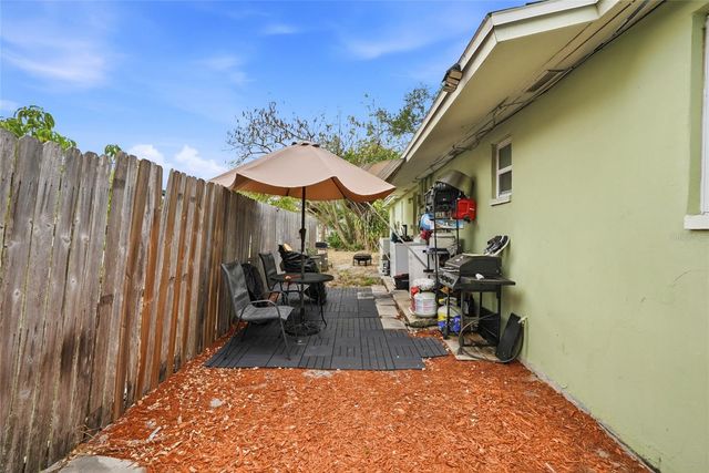 8040 47TH AVENUE N, St Petersburg, FL 33709