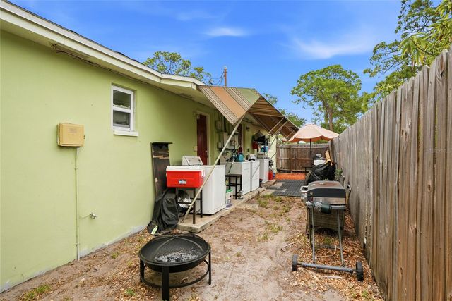 8040 47TH AVENUE N, St Petersburg, FL 33709