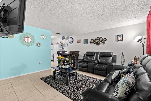 8040 47TH AVENUE N, St Petersburg, FL 33709