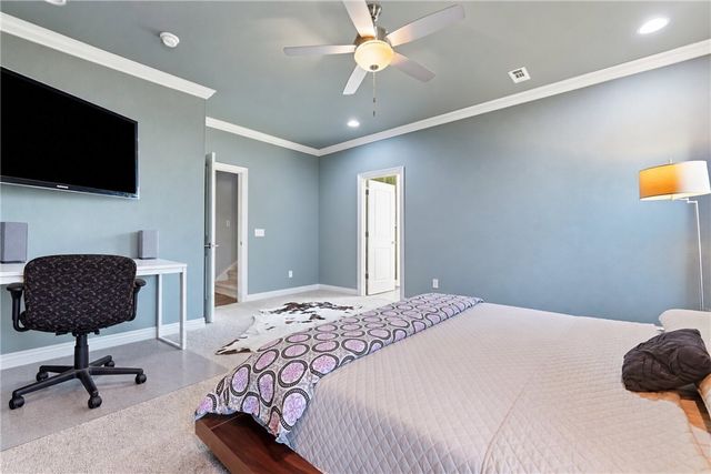 18397 Astor Drive, Fayetteville, AR 72704