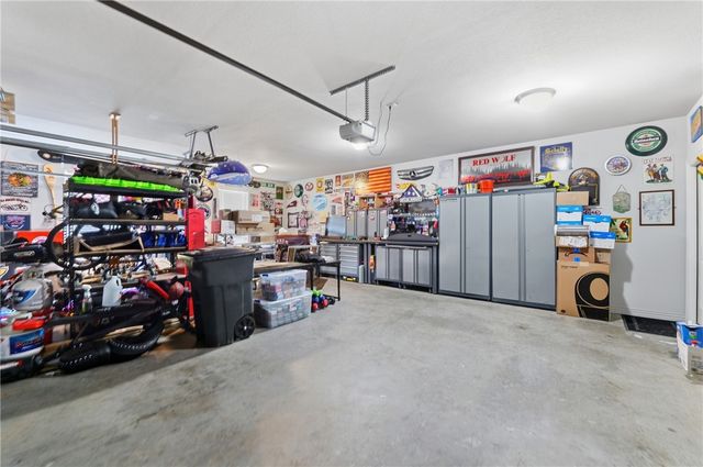 18397 Astor Drive, Fayetteville, AR 72704