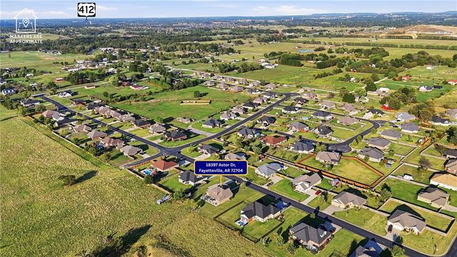18397 Astor Drive, Fayetteville, AR 72704