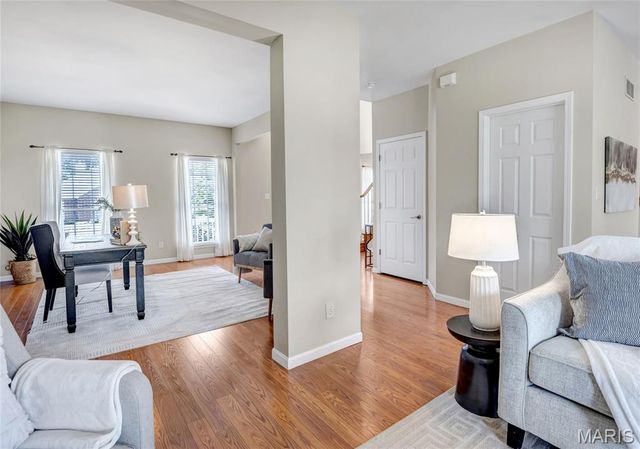 731 Castle Pines Drive, Ballwin, MO 63021