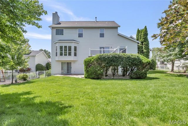 731 Castle Pines Drive, Ballwin, MO 63021