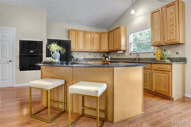 731 Castle Pines Drive, Ballwin, MO 63021