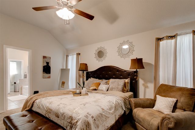 531 Sydney Street, Wilmer, TX 75172