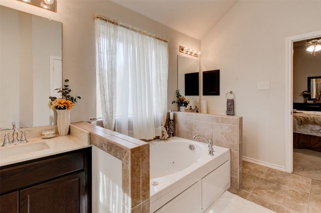 531 Sydney Street, Wilmer, TX 75172