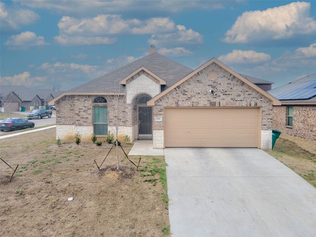 531 Sydney Street, Wilmer, TX 75172