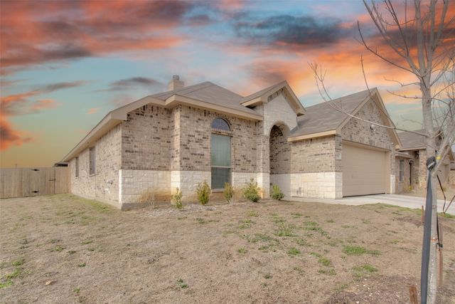 531 Sydney Street, Wilmer, TX 75172