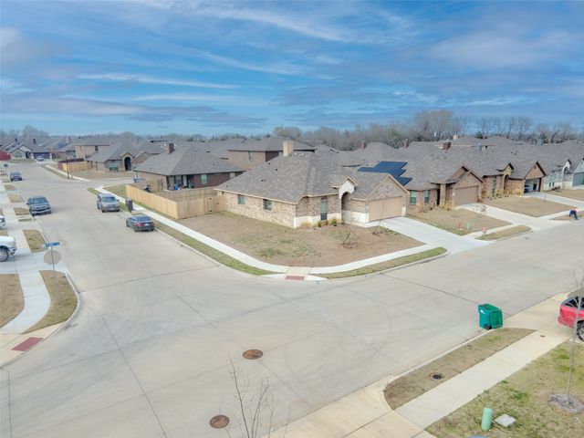 531 Sydney Street, Wilmer, TX 75172