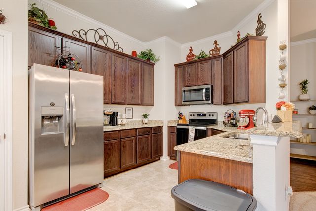 531 Sydney Street, Wilmer, TX 75172