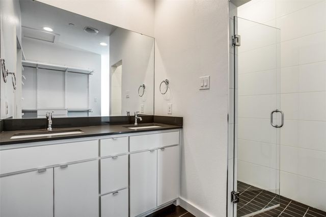 4901 Live Oak Street A, Dallas, TX 75206