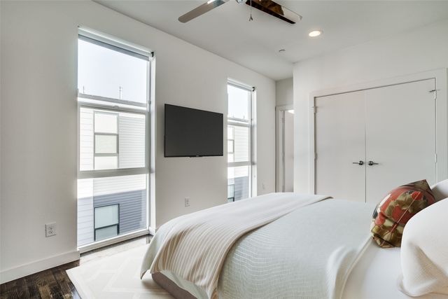 4901 Live Oak Street A, Dallas, TX 75206