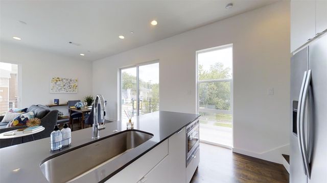 4901 Live Oak Street A, Dallas, TX 75206