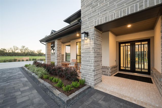 99 James Estates Drive, Fulshear, TX 77441