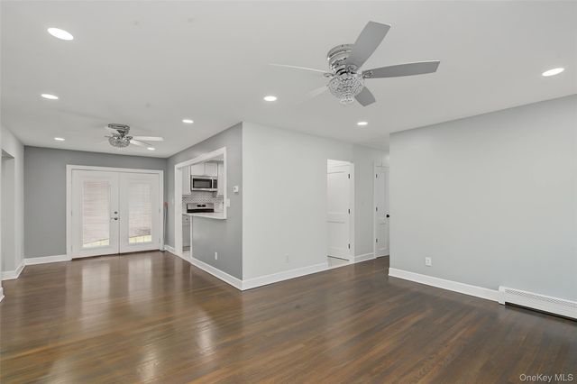 46 Oakland Avenue, Central Islip, NY 11722