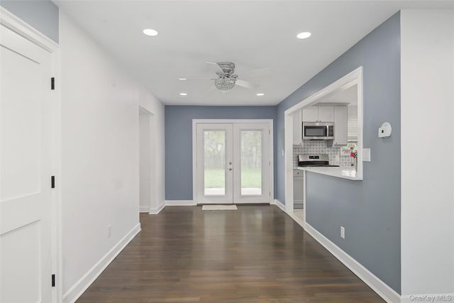 46 Oakland Avenue, Central Islip, NY 11722